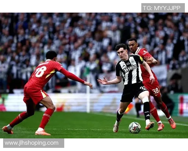 德甲激战：利物浦狂胜马竞6-2全场沸腾瞬间回顾